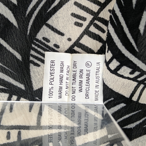 Wish Dress Size 12 Black Cream Leaf Pattern V-Neck Sheer 3/4 Bell Sleeves Midi - Picture 10 of 10